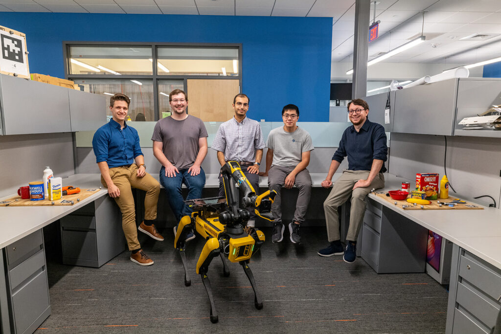 helping-robots-zero-in-on-the-objects-that-matter