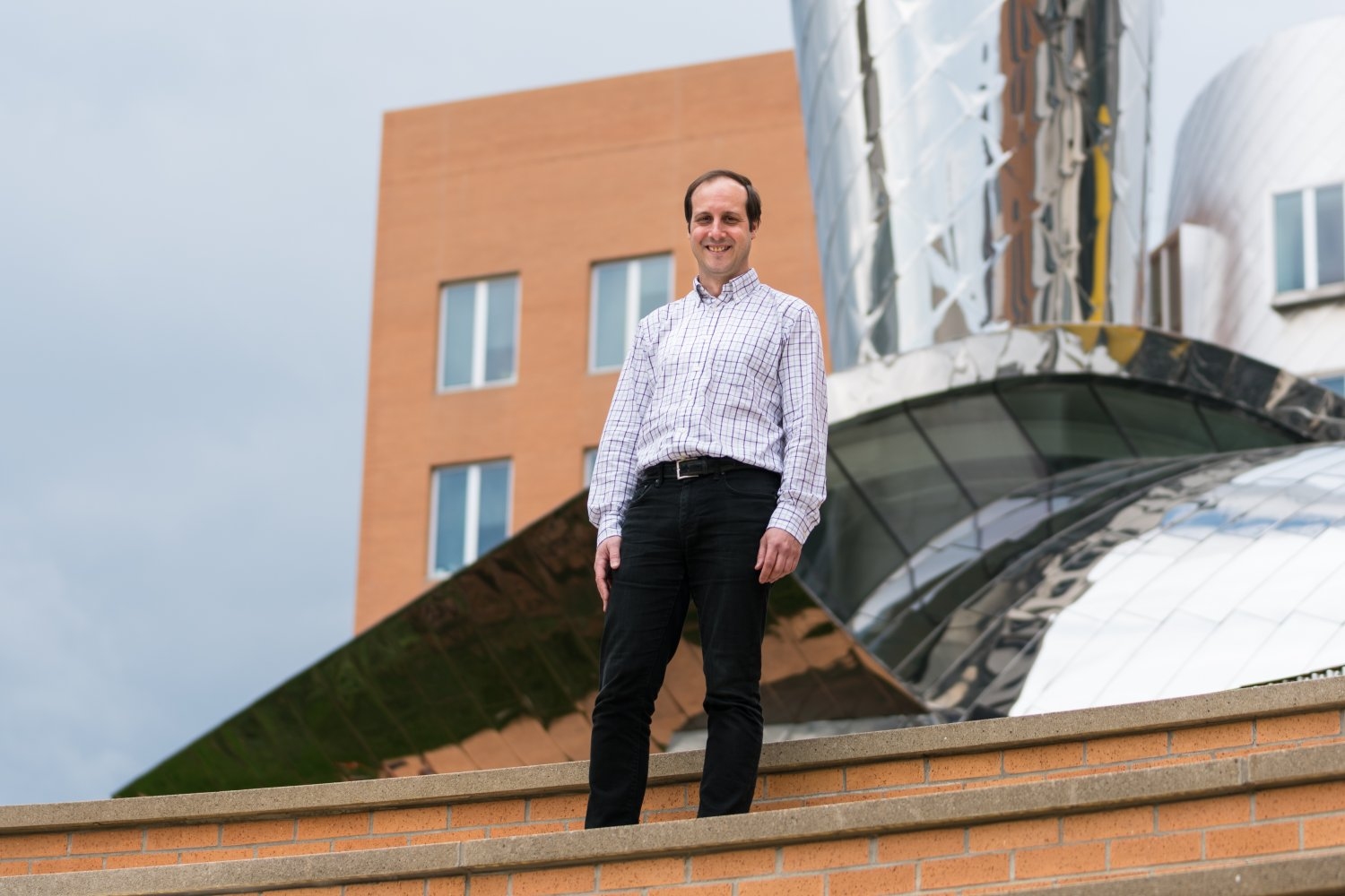 antonio-torralba,-three-mit-alumni-named-2025-acm-fellows