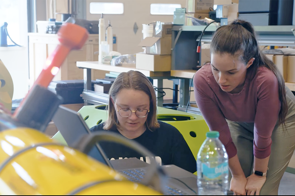 featured-video:-coding-for-underwater-robotics