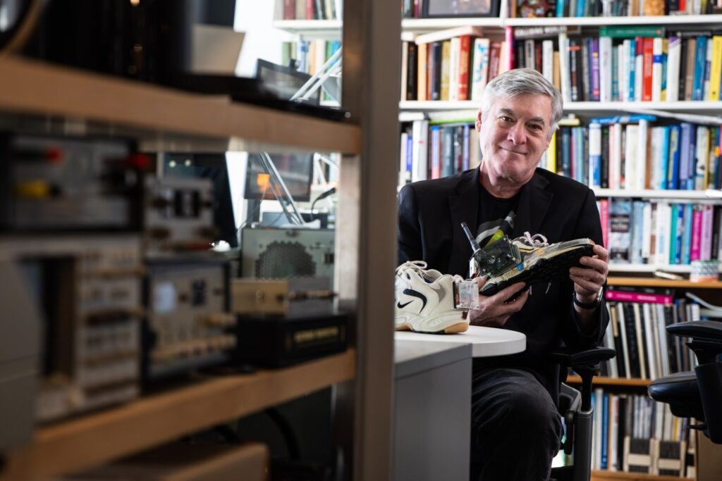 how-joseph-paradiso’s-sensing-innovations-bridge-the-arts,-medicine,-and-ecology