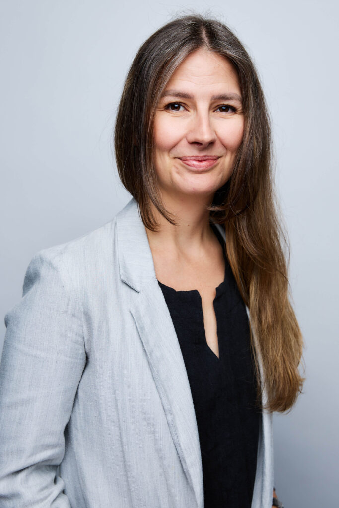 visiting-media-appoints-sarah-johnston-svp-of-sales