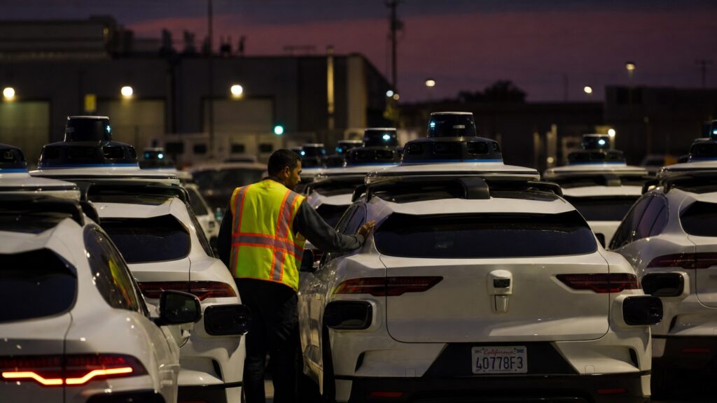 moove-raises-$250m-series-c-at-$2.1b-valuation-to-scale-robotaxi-fleet-infrastructure
