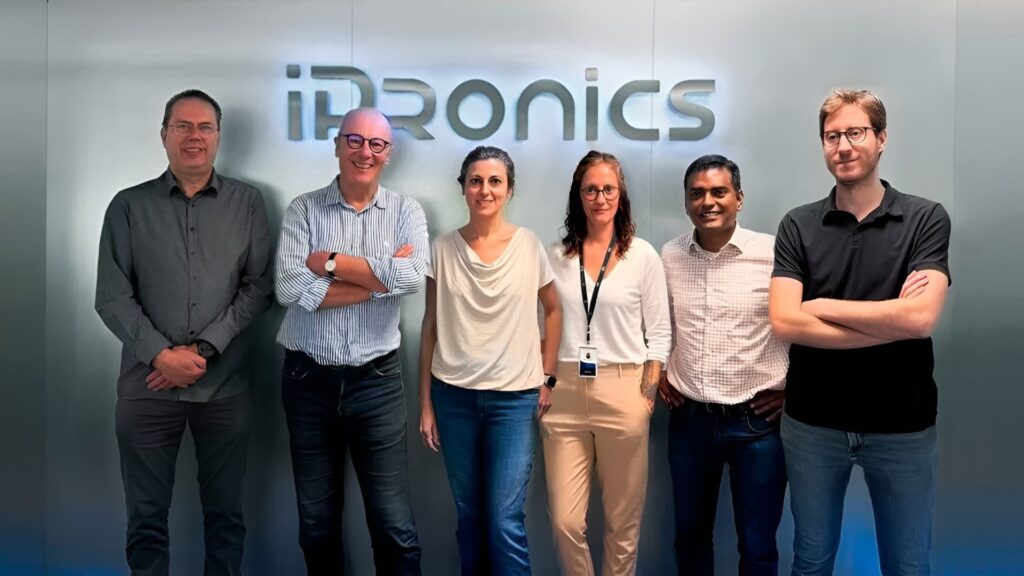 ipronics-raises-$125m-series-b-to-scale-optical-networking-for-ai-data-centers