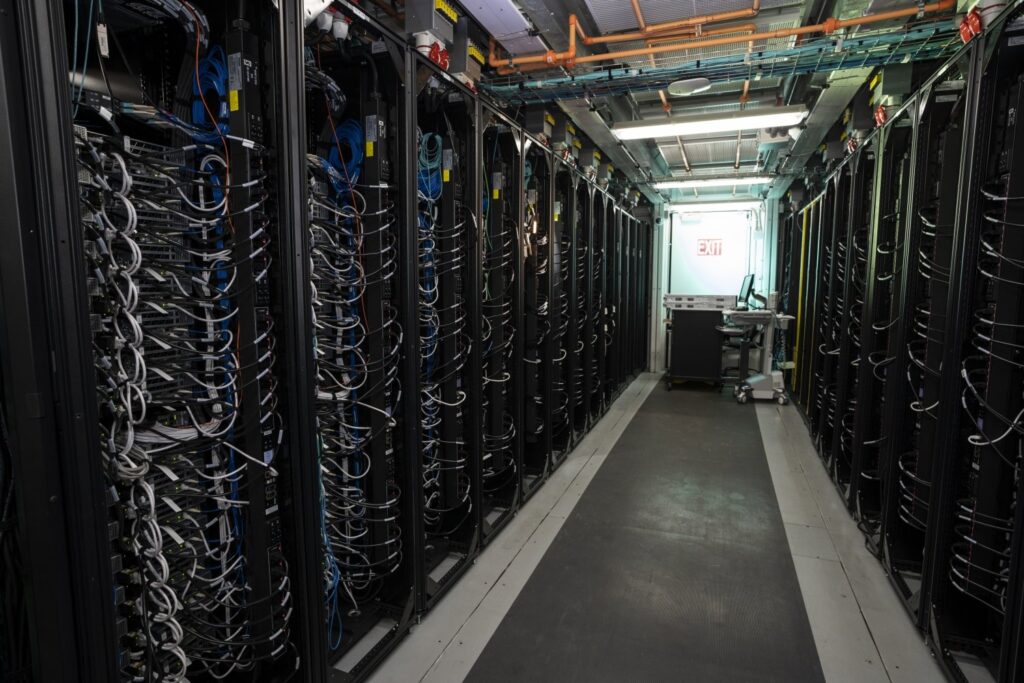 supercomputing-researchers-document-evolution-of-ai-hardware
